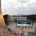Ibis 3*