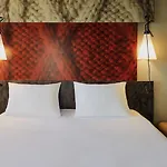 Ibis 3*