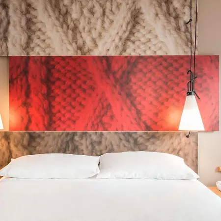 Ibis فندق لا سيوتا