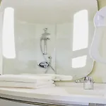 Ibis Hotel 3*