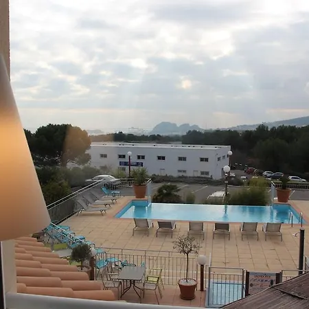 Ibis 3*
