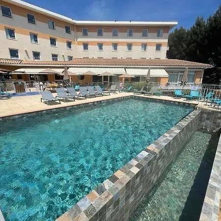 Hotel Ibis 3*
