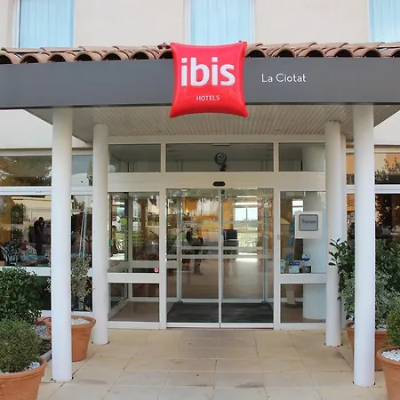 Ibis Отель Ла-Сьота