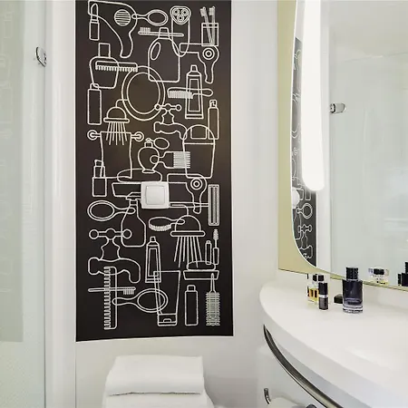 Ibis Hotel 3*