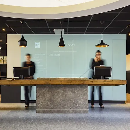 Ibis Hotel 3*